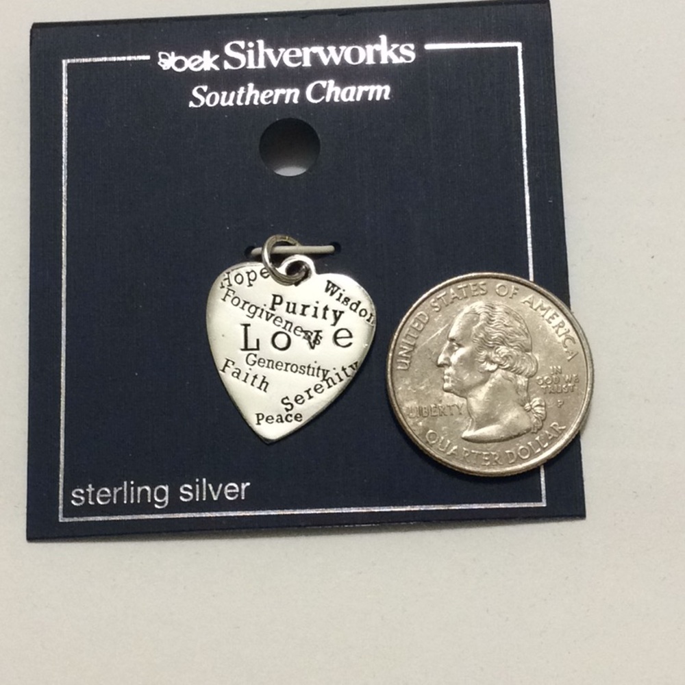 Southern Charm Pendant - Picture 4 of 5
